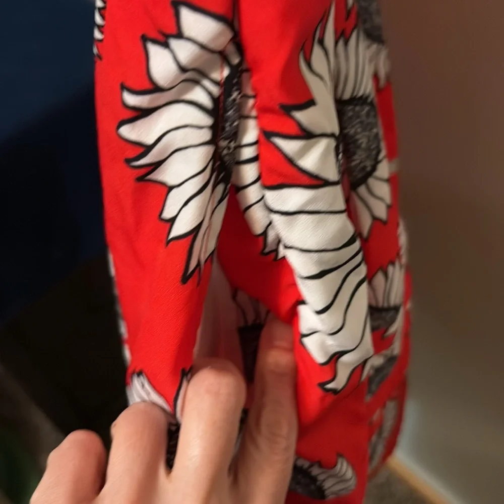 EShakti women’s dress Sz 10 Red, Black & White Sunflowers 🌻 smocked waist NWOT - Picture 5 of 10